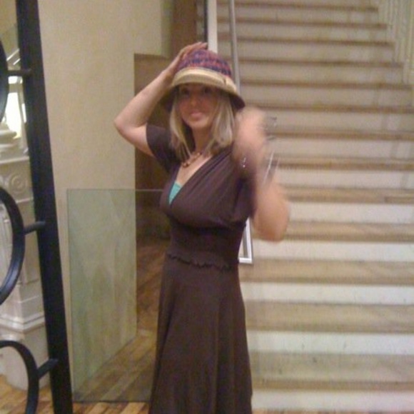 Meet your Posher, Haley! - Picture 2 of 3